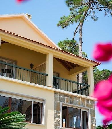 Moby Dick Lodge Colares Exterior foto