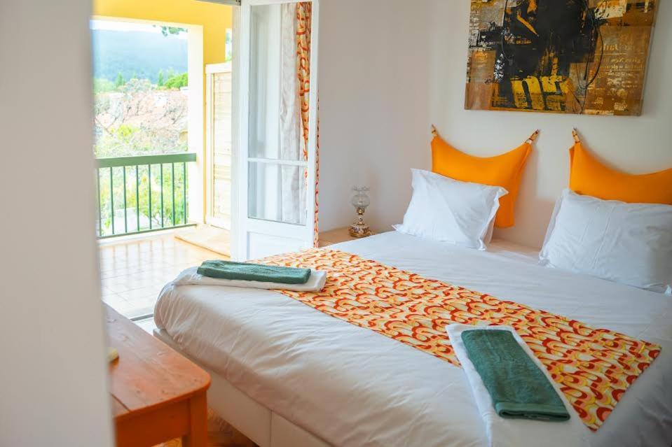 Moby Dick Lodge Colares Exterior foto